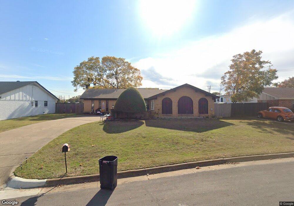 2204 Nottingham Dr, Bedford, TX 76022 - photo 1