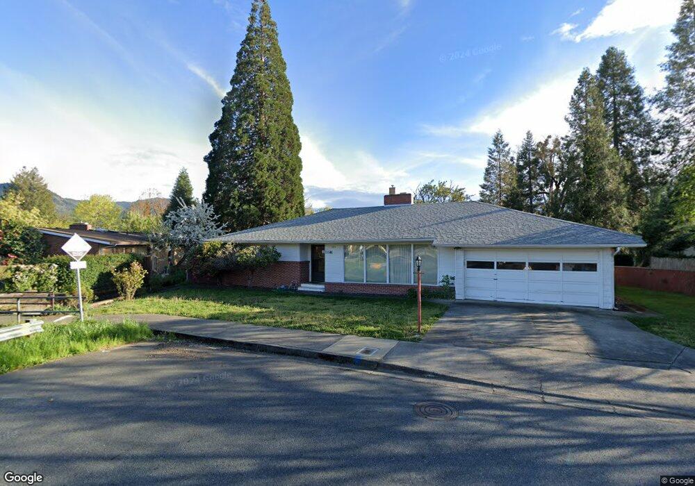 325 NE C St, Grants Pass, OR 97526 - photo 1