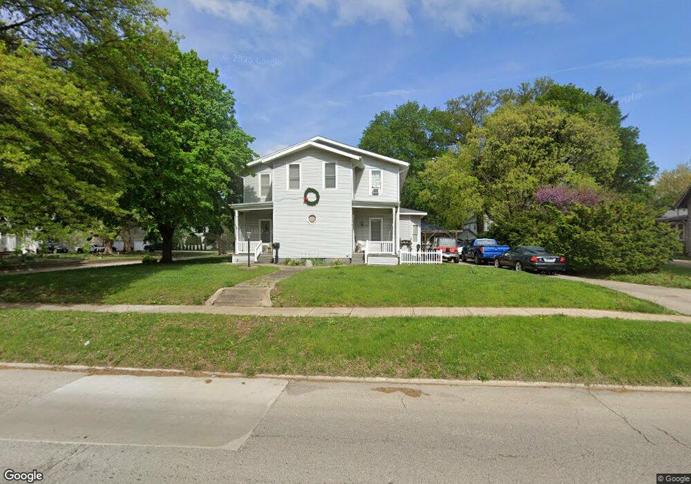 305 N Logan St, Lincoln, IL 62656 - photo 1