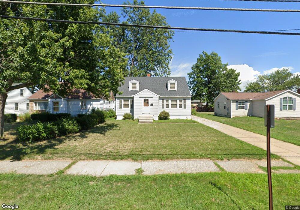 1539 E 300th St, Wickliffe, OH 44092 - photo 1