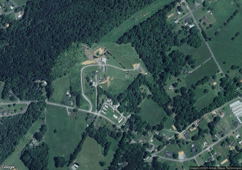 1945 Dave Buck Rd, Johnson City, TN 37601 - photo 1