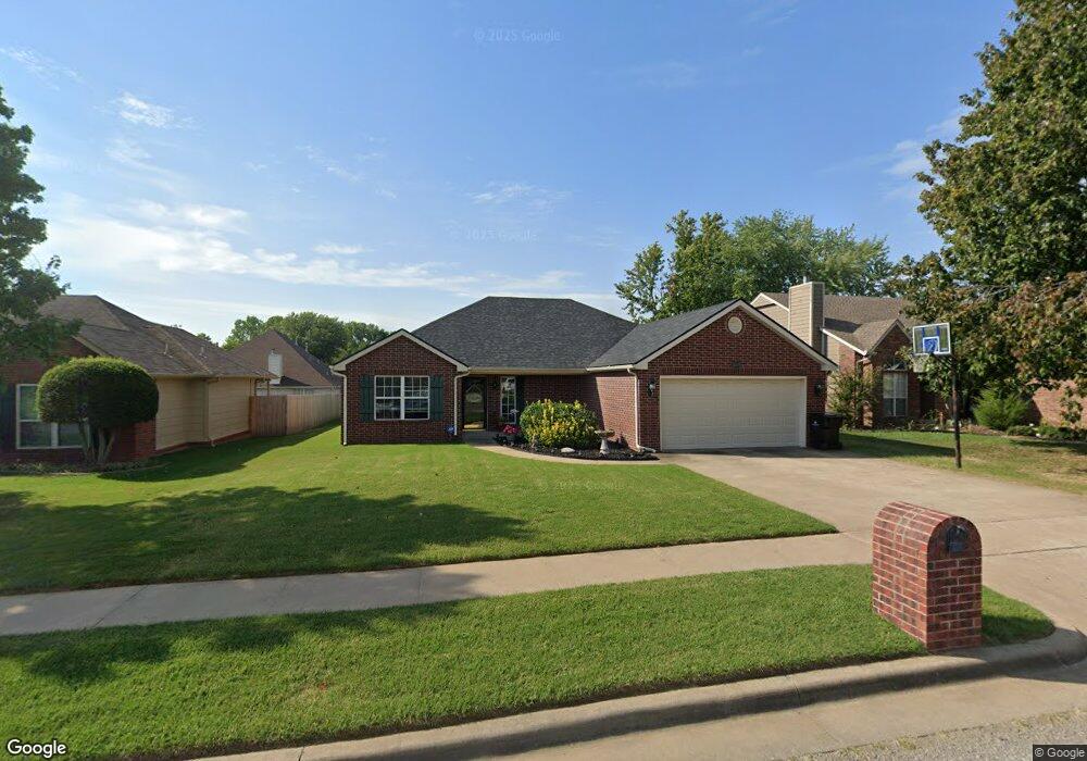 1009 W Pittsburg Place, Broken Arrow, OK 74012 - photo 1