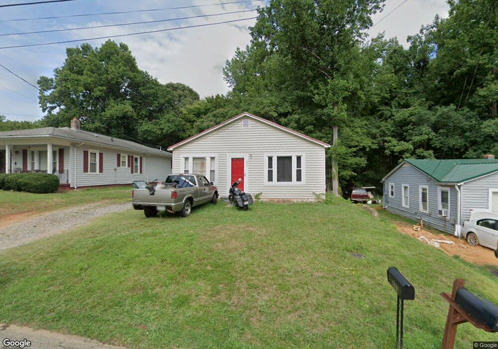 833 Robinson Cir, Reidsville, NC 27320 - photo 1