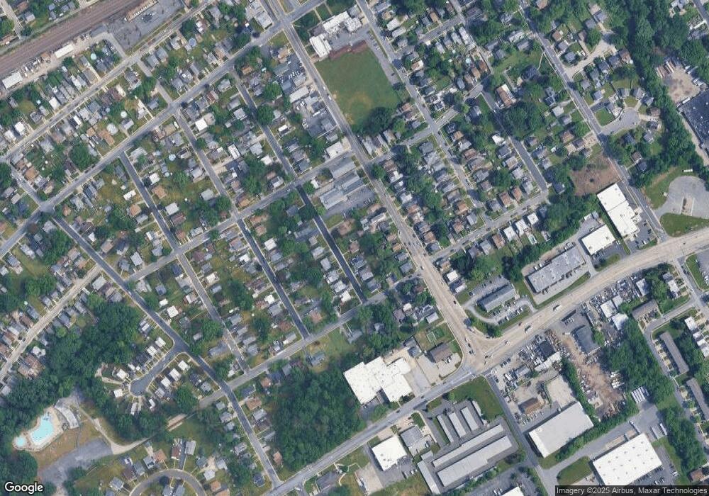 527 Crotzer Ave, Folcroft, PA 19032 - photo 1