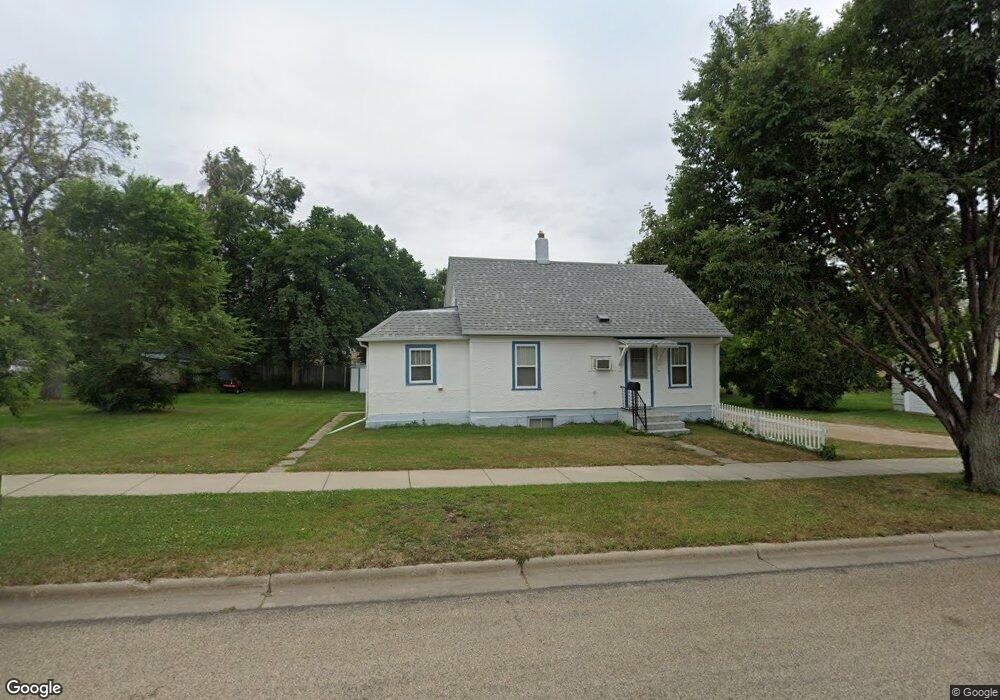 716 3rd St SE, Jamestown, ND 58401 - photo 1