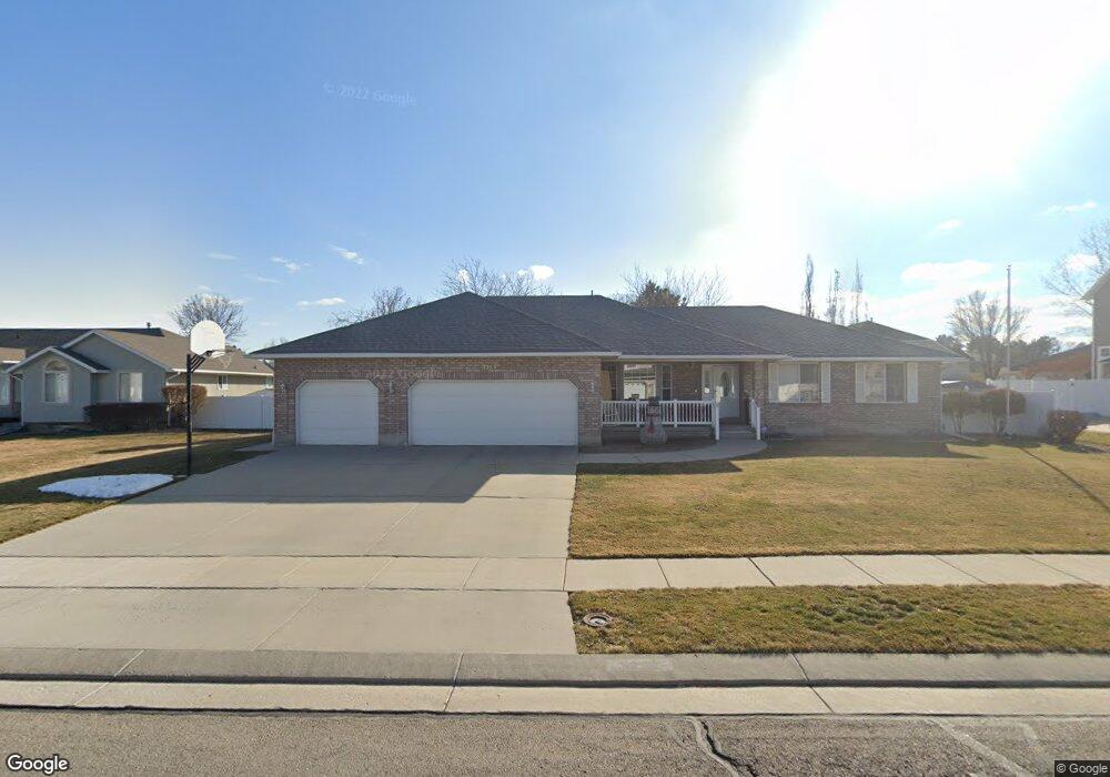3253 Cameron Park Ct, South Jordan, UT 84095 - photo 1