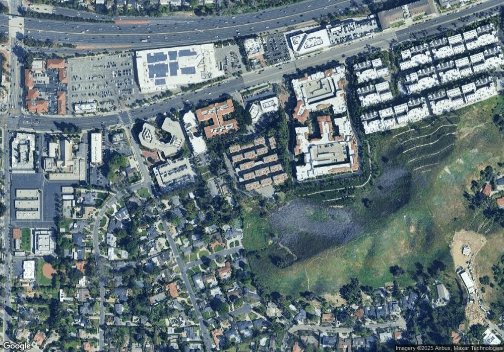 5220 Premiere Hills Cir, Woodland Hills, CA 91364 - photo 1