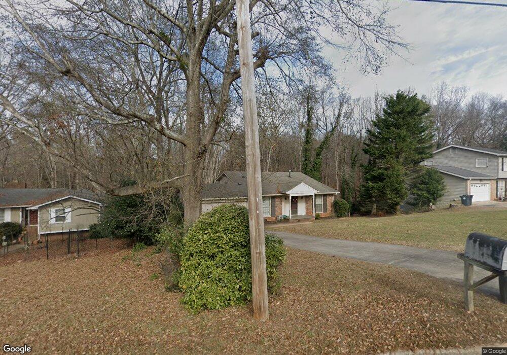 712 Honeysuckle Rd, Gainesville, GA 30501 - photo 1