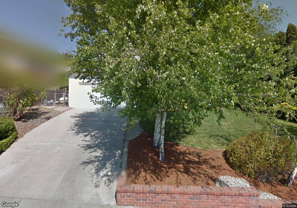 869 NE Tokay Heights, Grants Pass, OR 97526 - photo 1