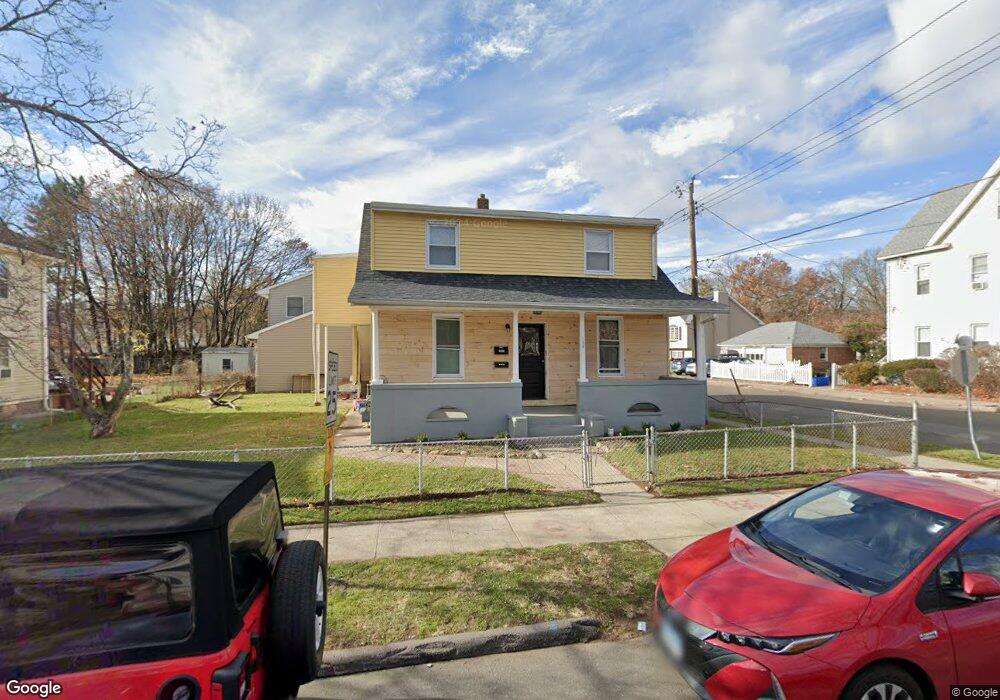 134 Gilbert St unit 2, West Haven, CT 06516 - photo 1