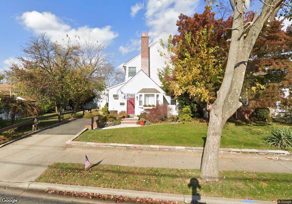 185 Arrow St, Oceanside, NY 11572 - photo 1