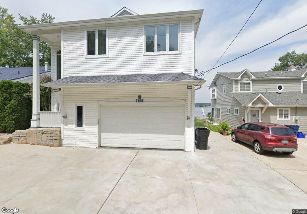 7940 Barnsbury Ave, West Bloomfield, MI 48324 - photo 1