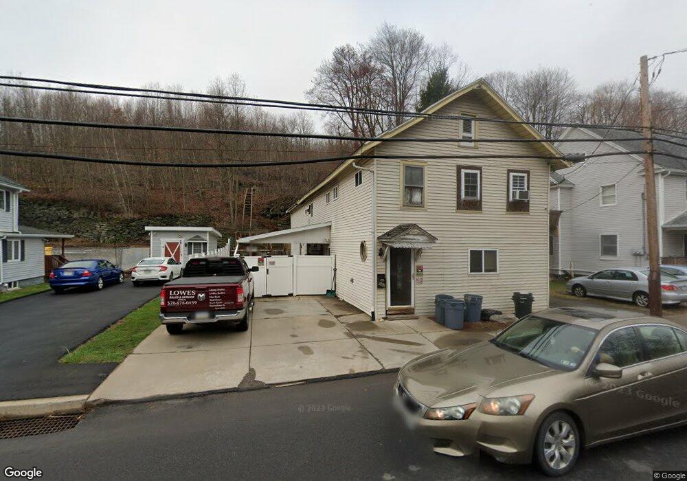 562 N Main St, Archbald, PA 18403 - photo 1