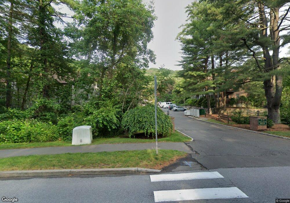 13 Village Walk, Wilton, CT 06897 - photo 1