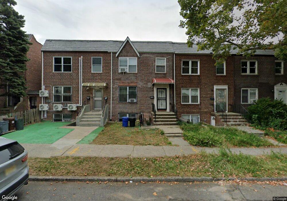 13520 Horace Harding Expy, Flushing, NY 11367 - photo 1