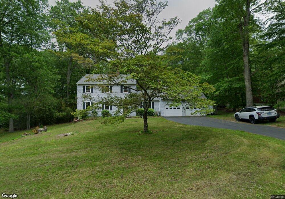 7 Friar Tuck Dr, Gales Ferry, CT 06335 - photo 1