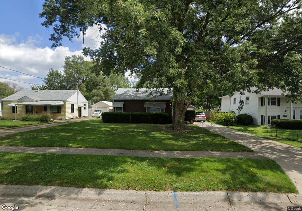 3823 52nd St, Des Moines, IA 50310 - photo 1