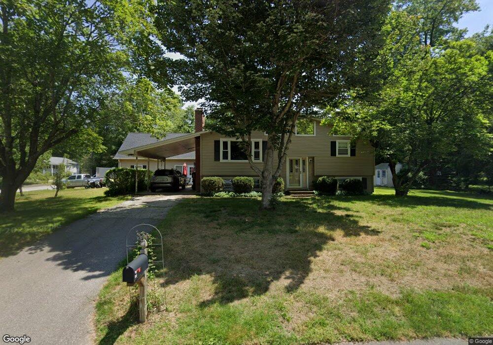 32 Currier Rd, MerriMacK, NH 03054 - photo 1