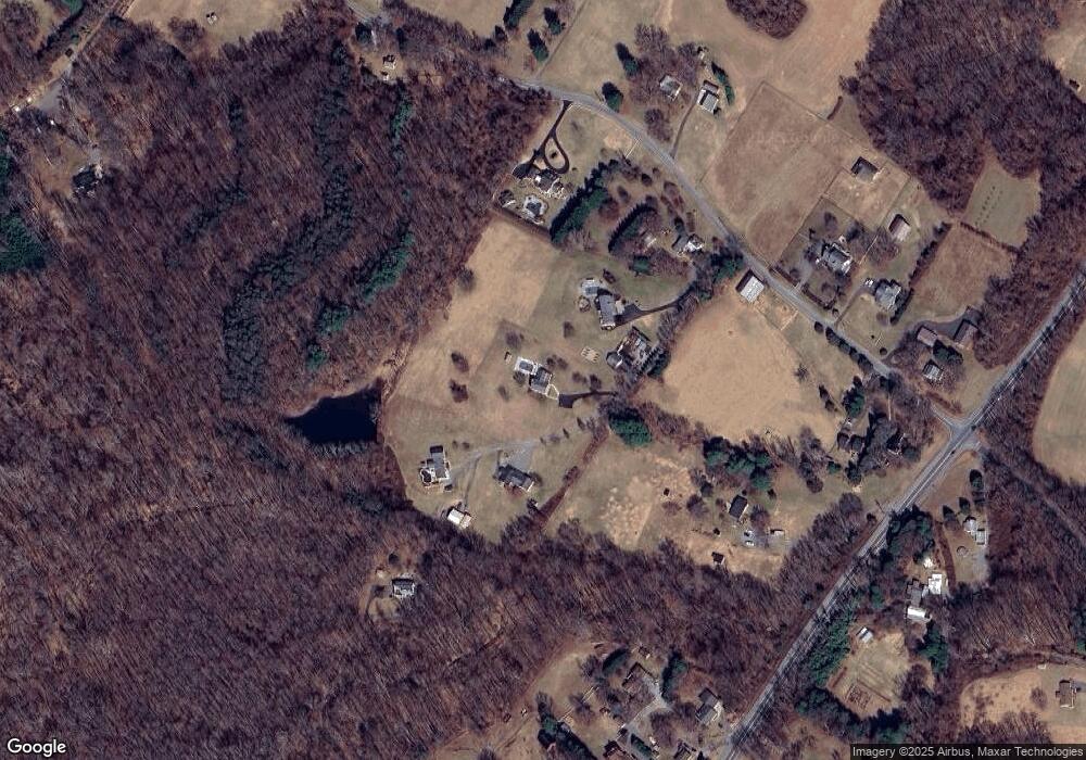 323 S River Clubhouse Rd, Harwood, MD 20776 - photo 1