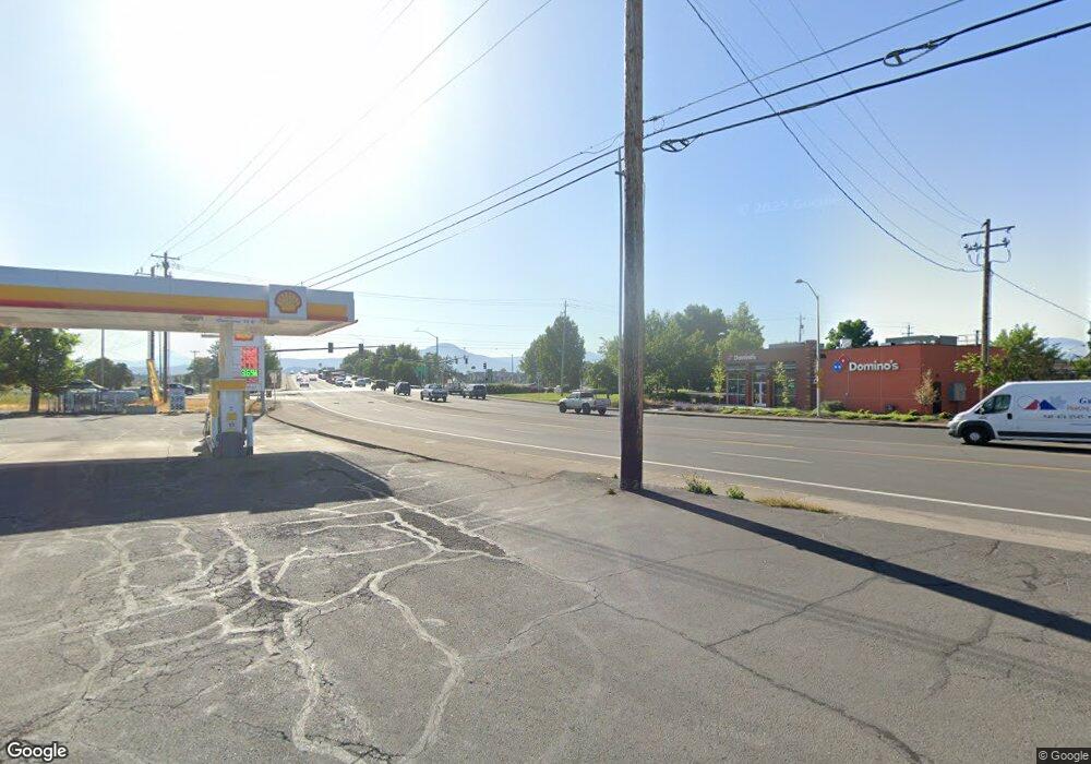 1125 E Pine St, Central Point, OR 97502 - photo 1