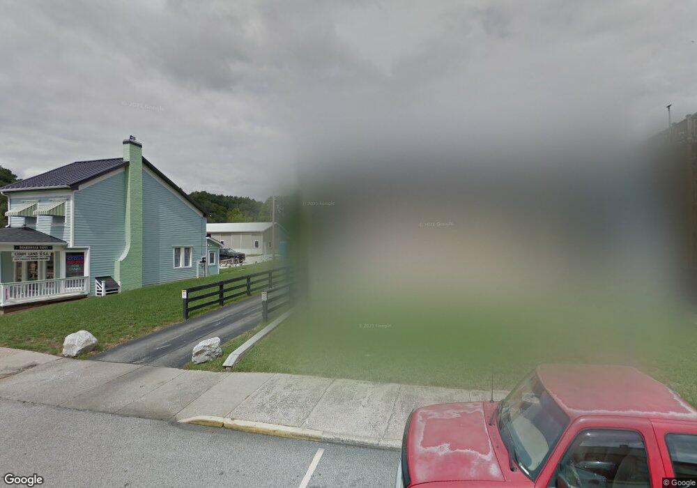 112 W Walnut St, Corydon, IN 47112 - photo 1