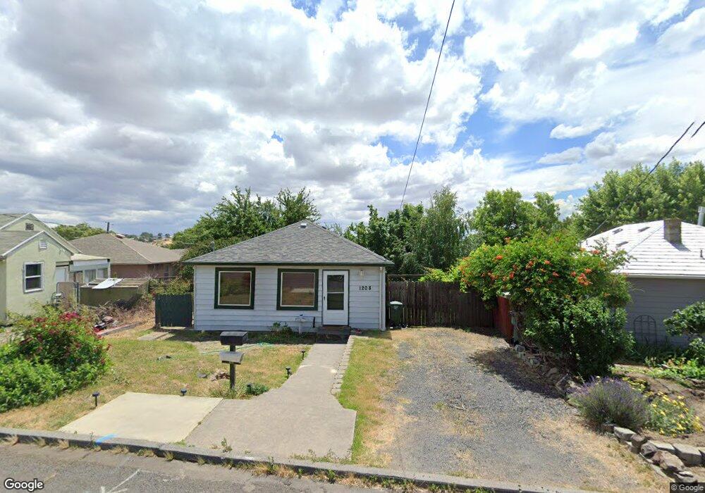 1208 NW Ellis Ave, Pendleton, OR 97801 - photo 1
