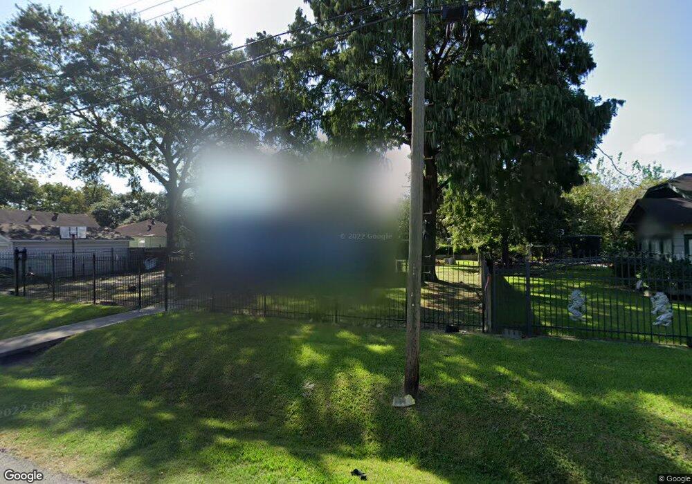 1118 King St, Houston, TX 77022 - photo 1