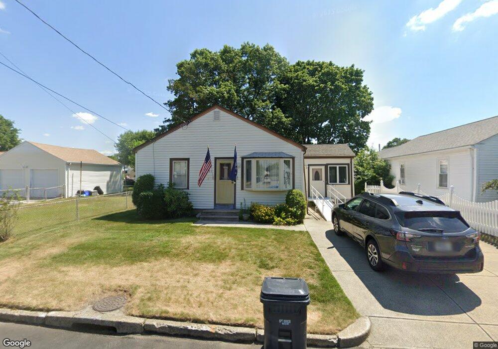 191 Clews St, Pawtucket, RI 02861 - photo 1