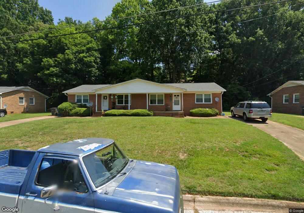 312 Holland Cir unit 314, Statesville, NC 28677 - photo 1