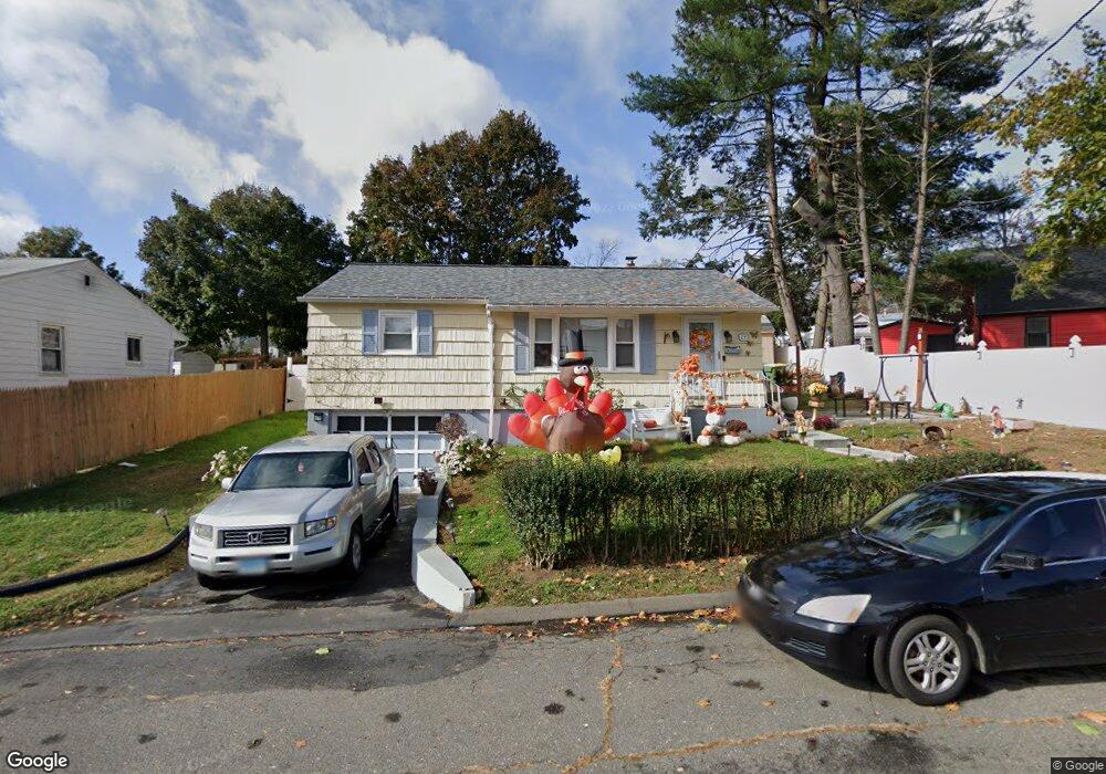 24 Villa Rd, Waterbury, CT 06706 - photo 1