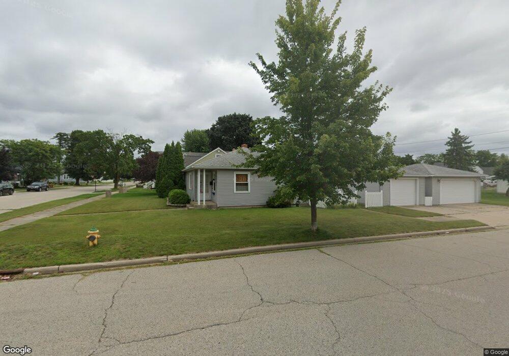 2119 16th Ave, Menominee, MI 49858 - photo 1