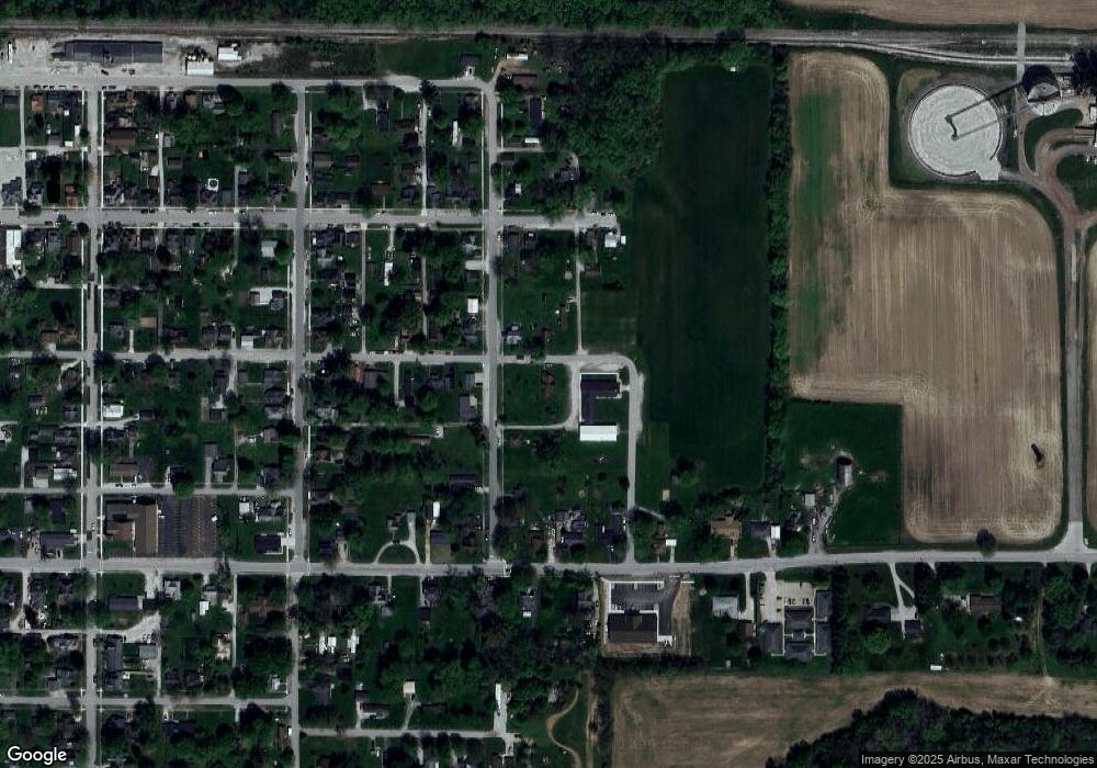 403 E Columbia St, Roachdale, IN 46172 - photo 1