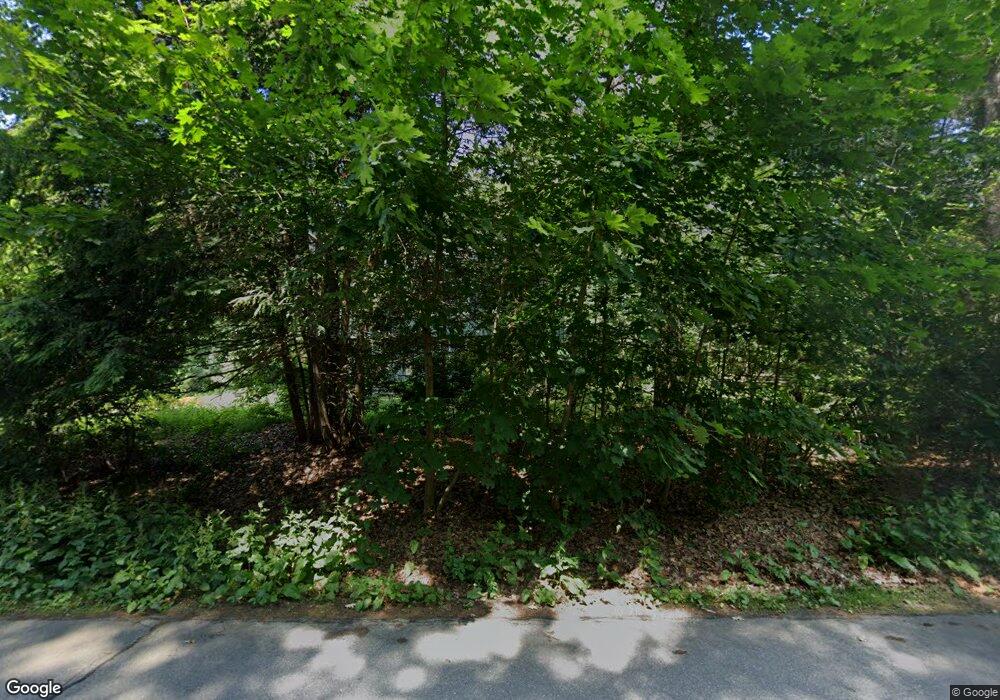 1 Spruce St, Londonderry, NH 03053 - photo 1