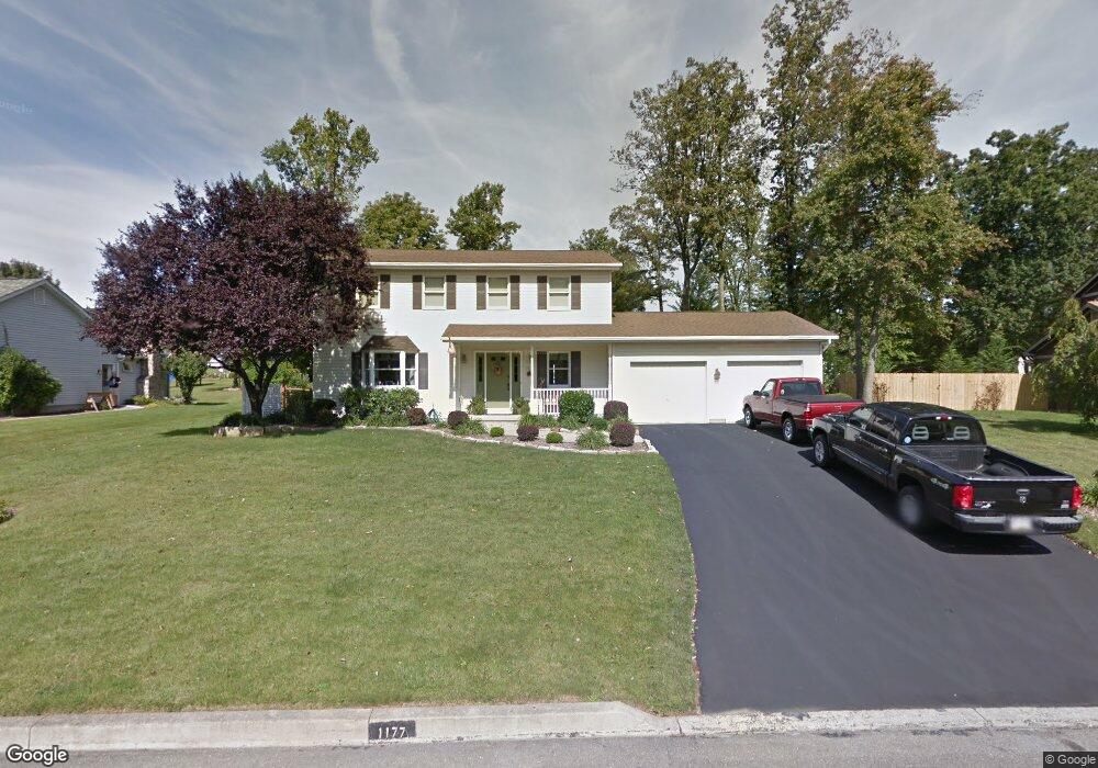 1177 Candlewood Dr, Pen Argyl, PA 18072 - photo 1