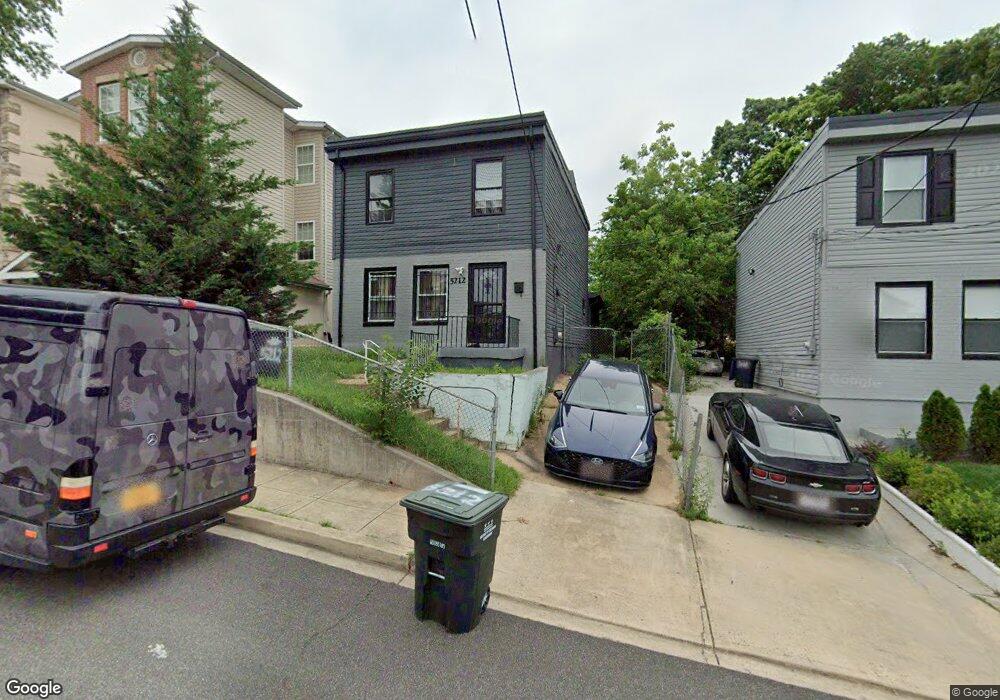 5212 Queens Stroll Place SE, Washington, DC 20019 - photo 1