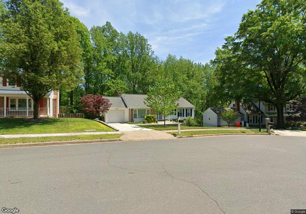 8107 W Point Dr, Springfield, VA 22153 - photo 1