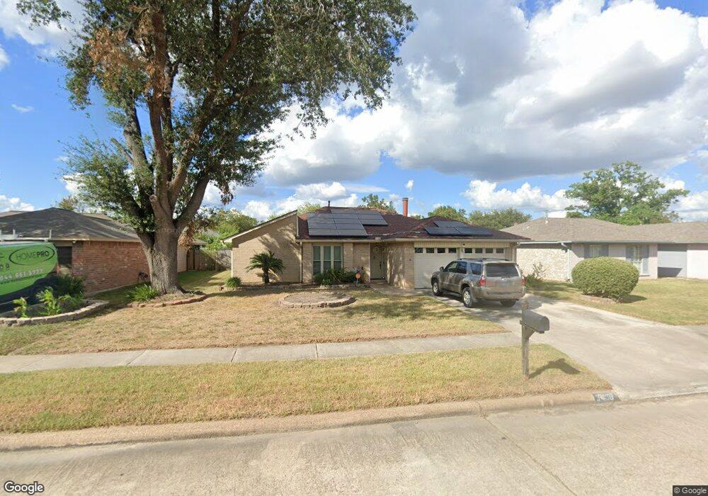 3430 Willow Tree Dr, Houston, TX 77066 - photo 1