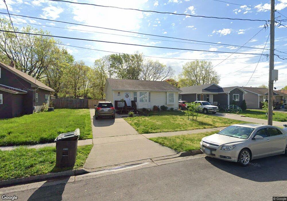 1807 E 27th St, Des Moines, IA 50317 - photo 1