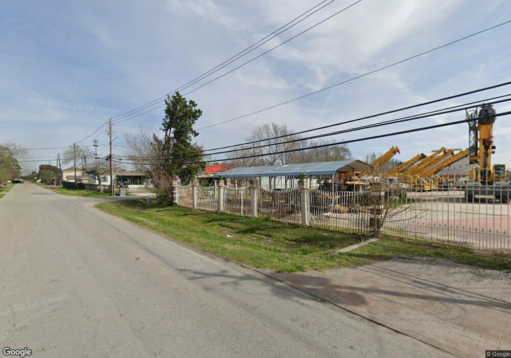 1219 Nadolney St, Houston, TX 77015 - photo 1