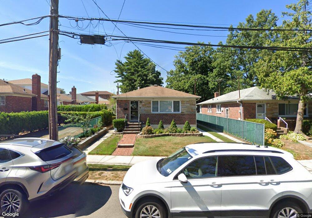 58-36 264th St, Flushing, NY 11362 - photo 1