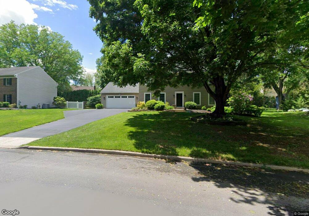 5526 Fresh Meadow Dr, Macungie, PA 18062 - photo 1