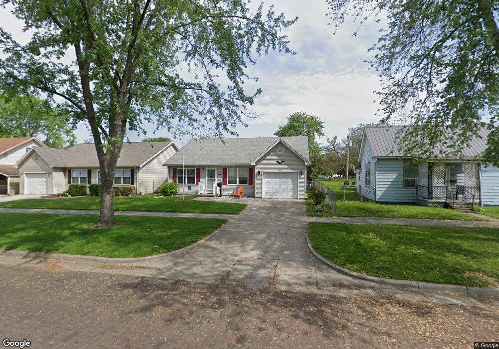2812 Champaign Ave, Mattoon, IL 61938 - photo 1