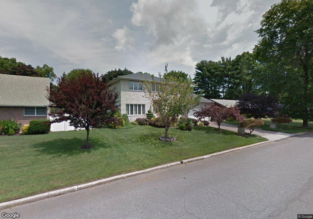 15 Sherman Rd, Glen Cove, NY 11542 - photo 1