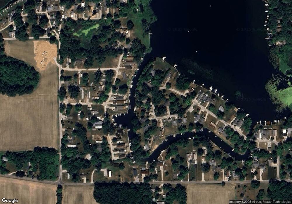 190 Ems D17 Ln, Syracuse, IN 46567 - photo 1