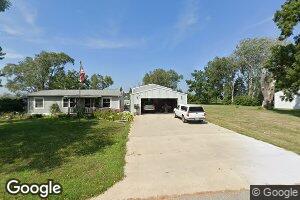 664 S Oak St, Avoca, IA 51521