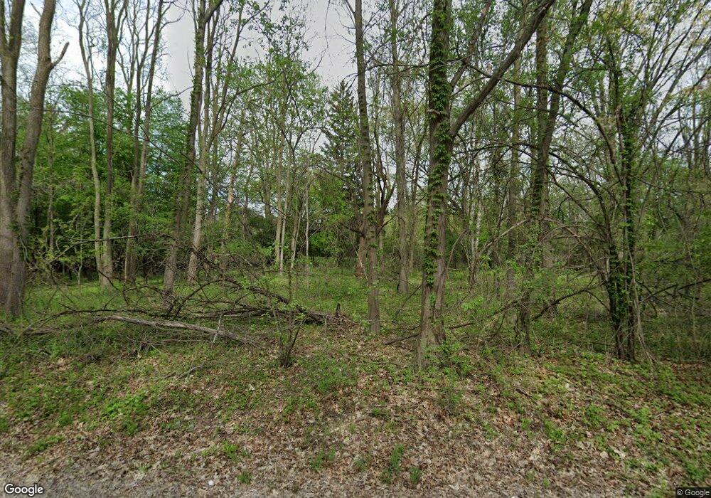 1466 W Square Lake Rd, Bloomfield Hills, MI 48302 - photo 1