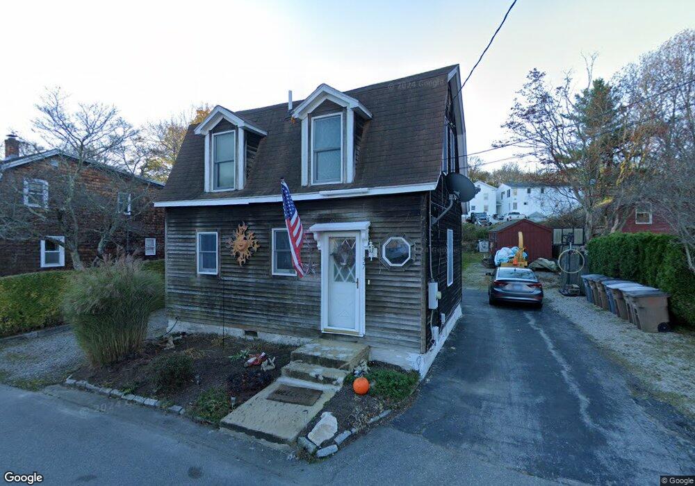 37 Mill Rd, East Lyme, CT 06333 - photo 1