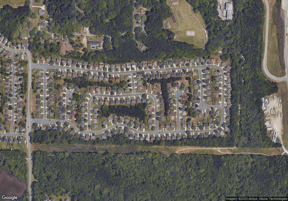 526 Creekview Overlook unit 4, Stockbridge, GA 30281 - photo 1