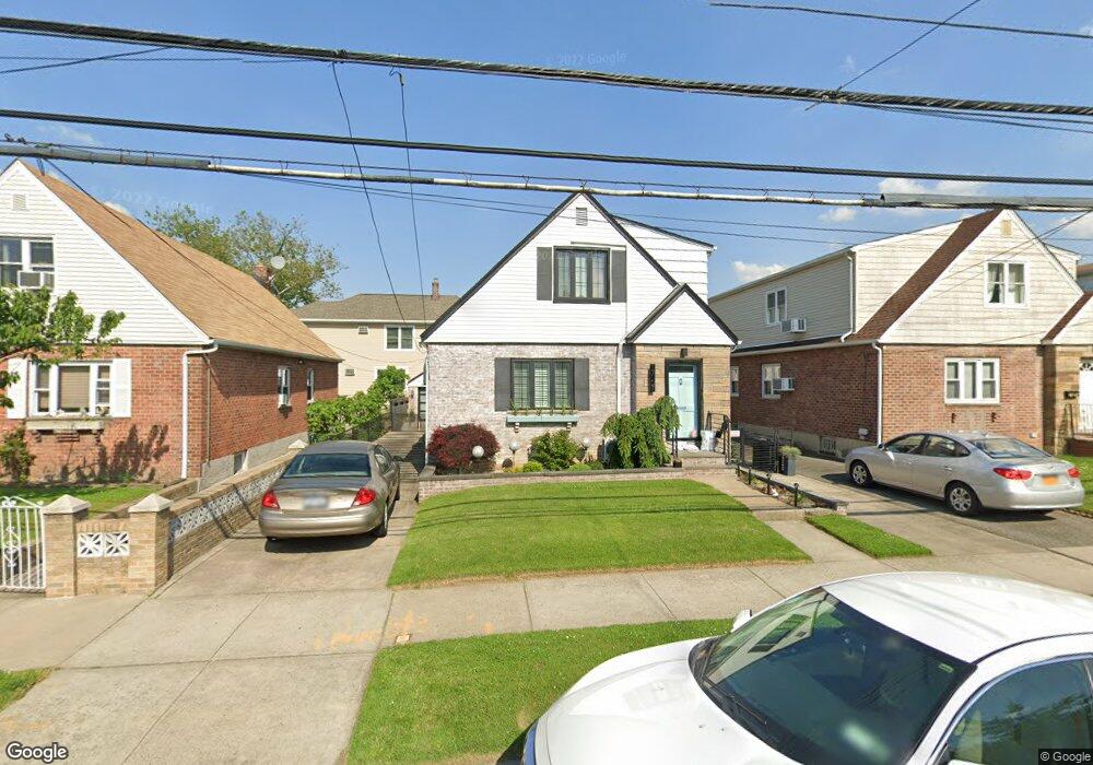 17-07 149th St unit 2, Whitestone, NY 11357 - photo 1