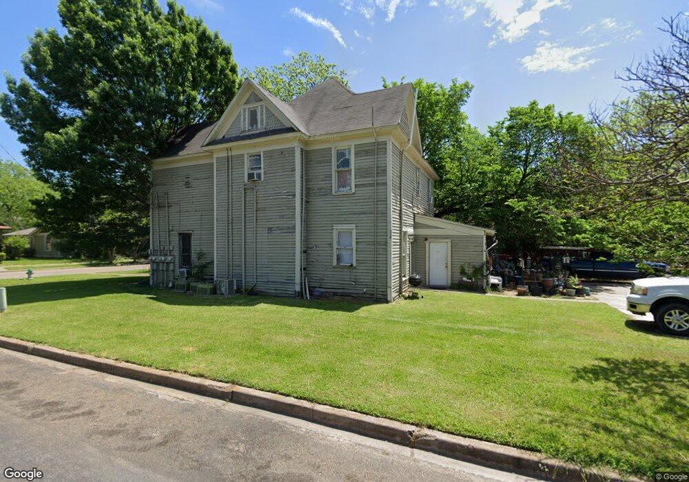 709 N Mckinney St, Ennis, TX 75119 - photo 1